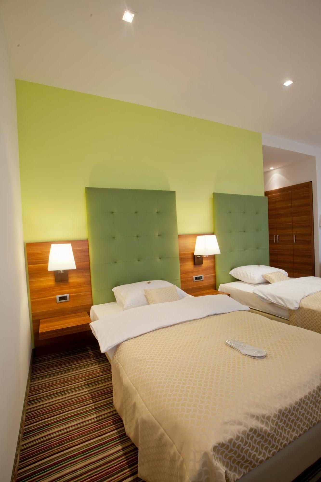 Hotel Sport Ivanić-Grad Buitenkant foto