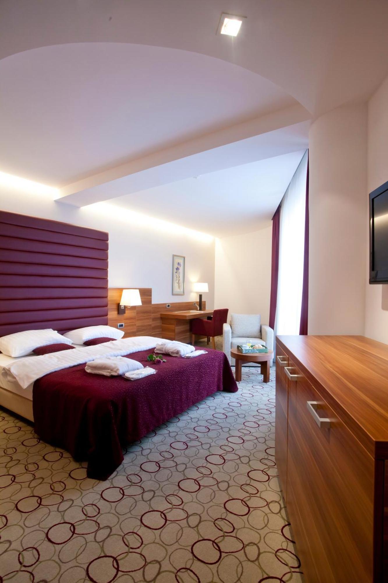 Hotel Sport Ivanić-Grad Buitenkant foto
