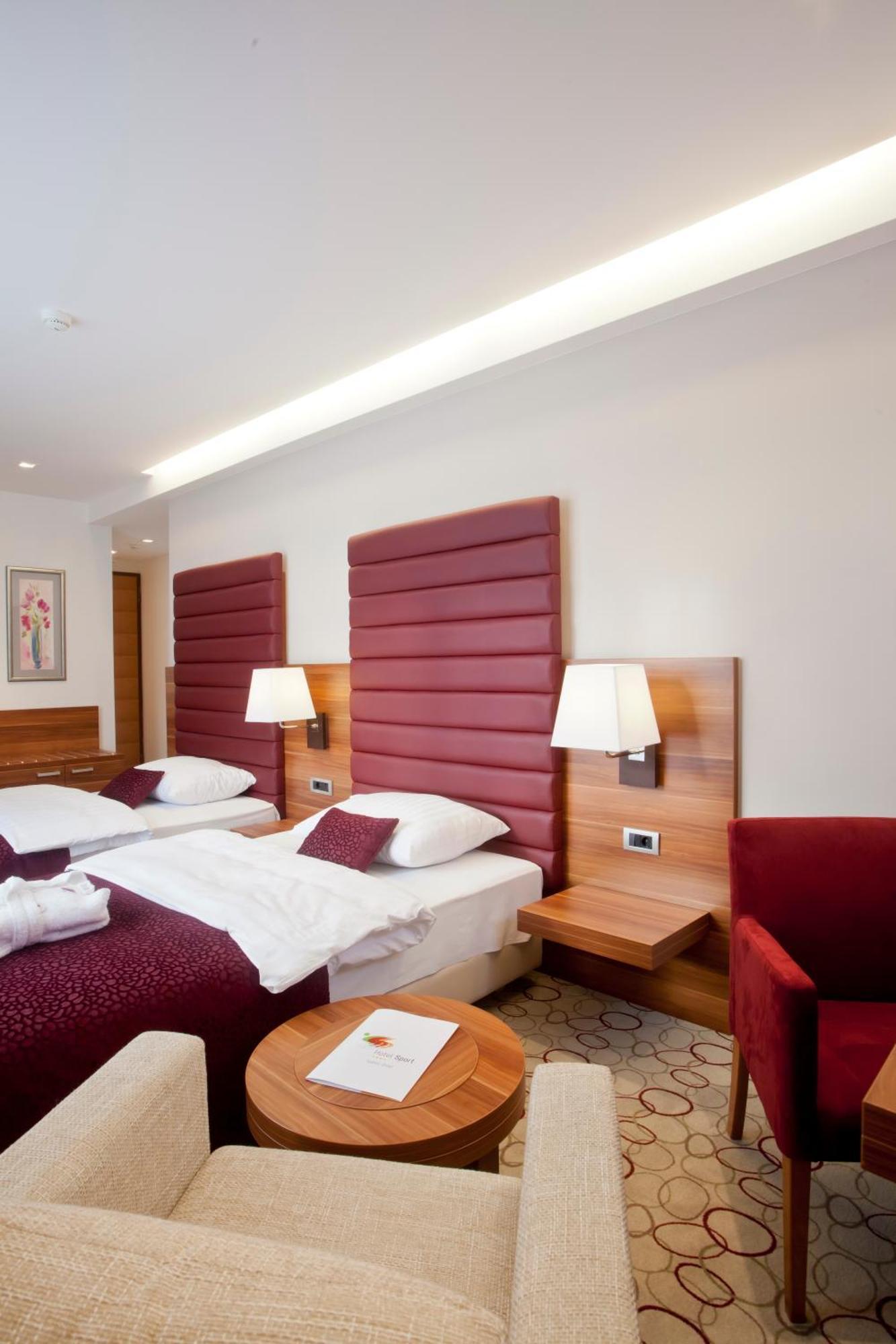 Hotel Sport Ivanić-Grad Buitenkant foto