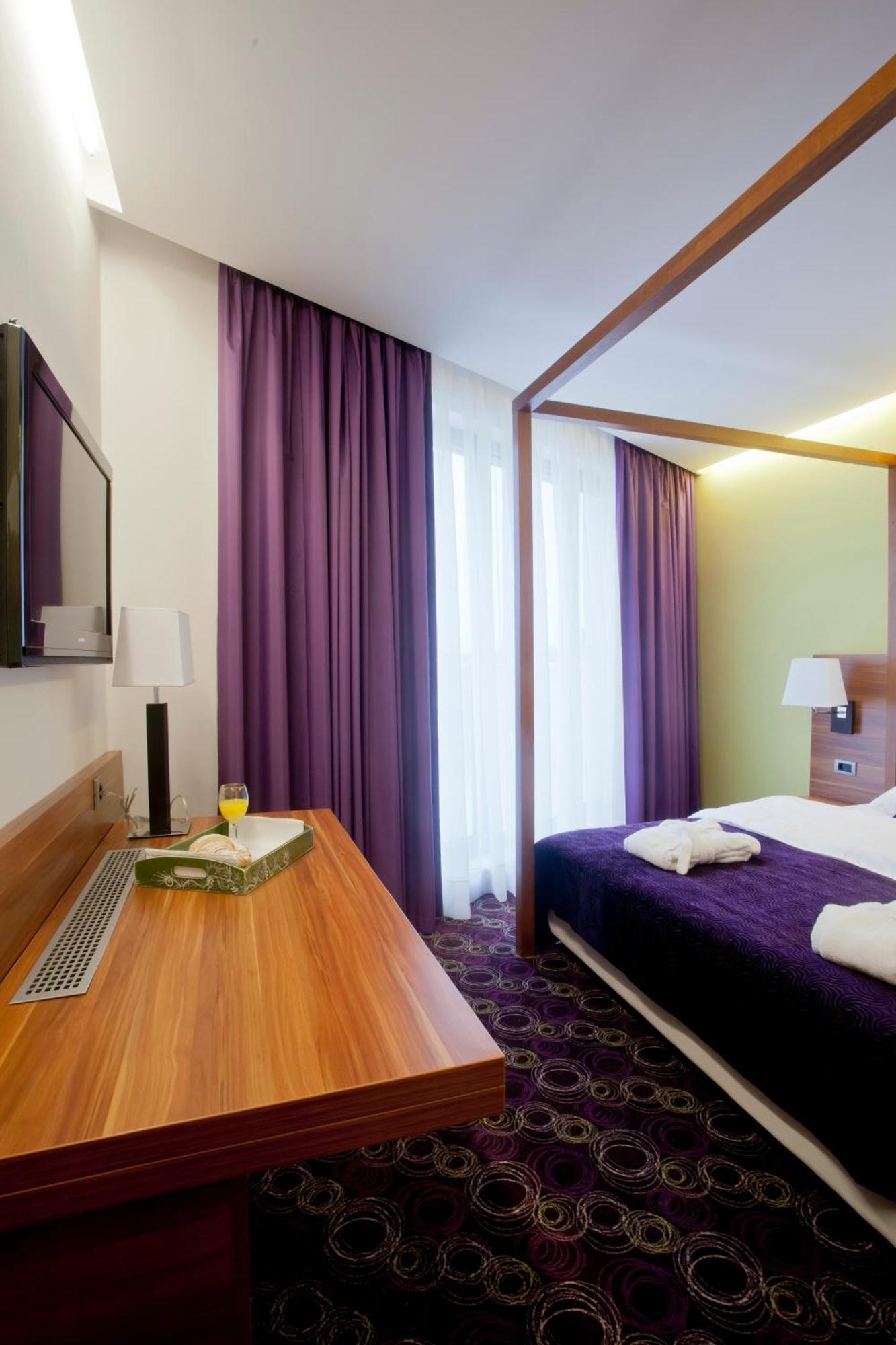 Hotel Sport Ivanić-Grad Buitenkant foto