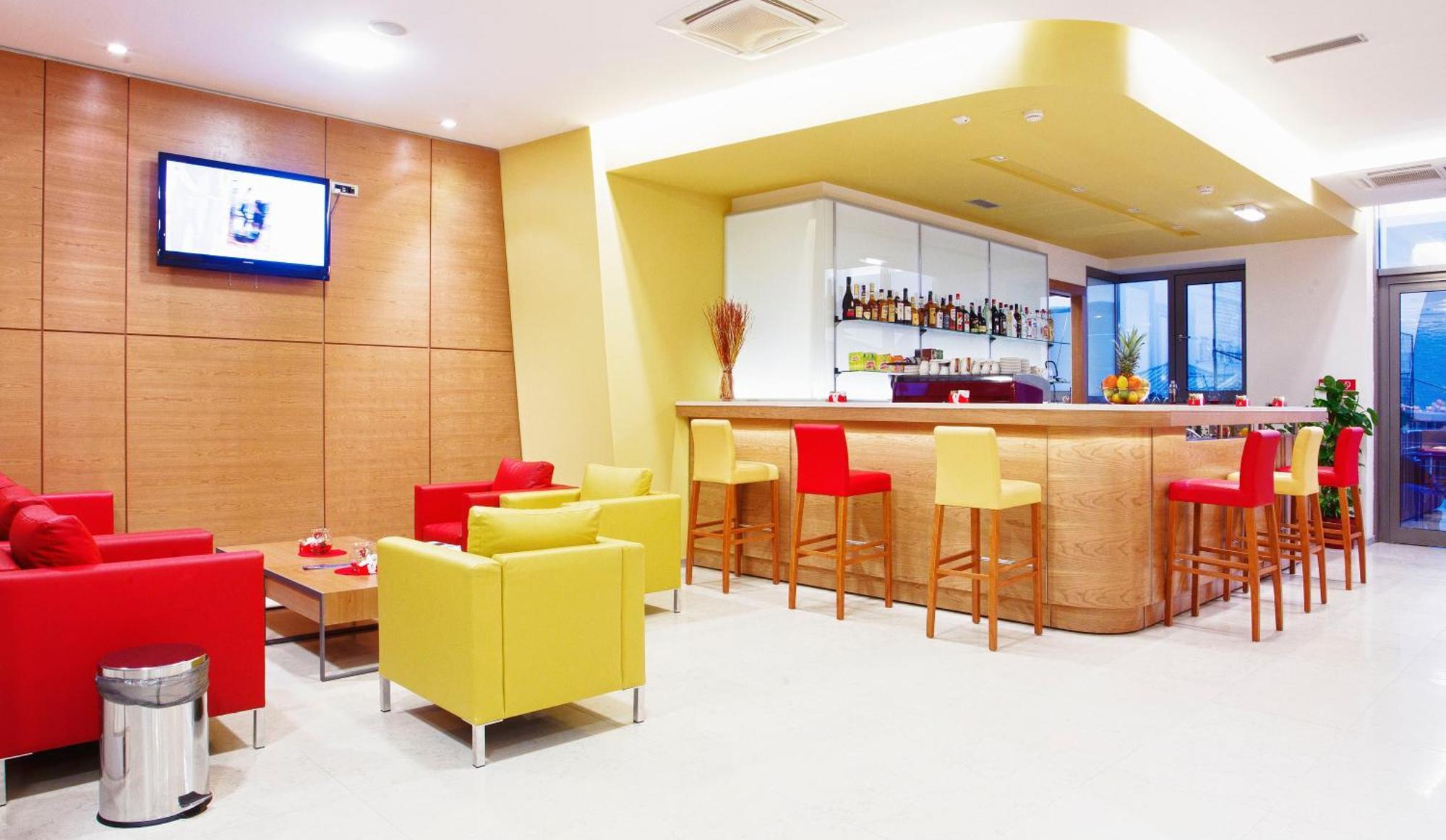 Hotel Sport Ivanić-Grad Buitenkant foto