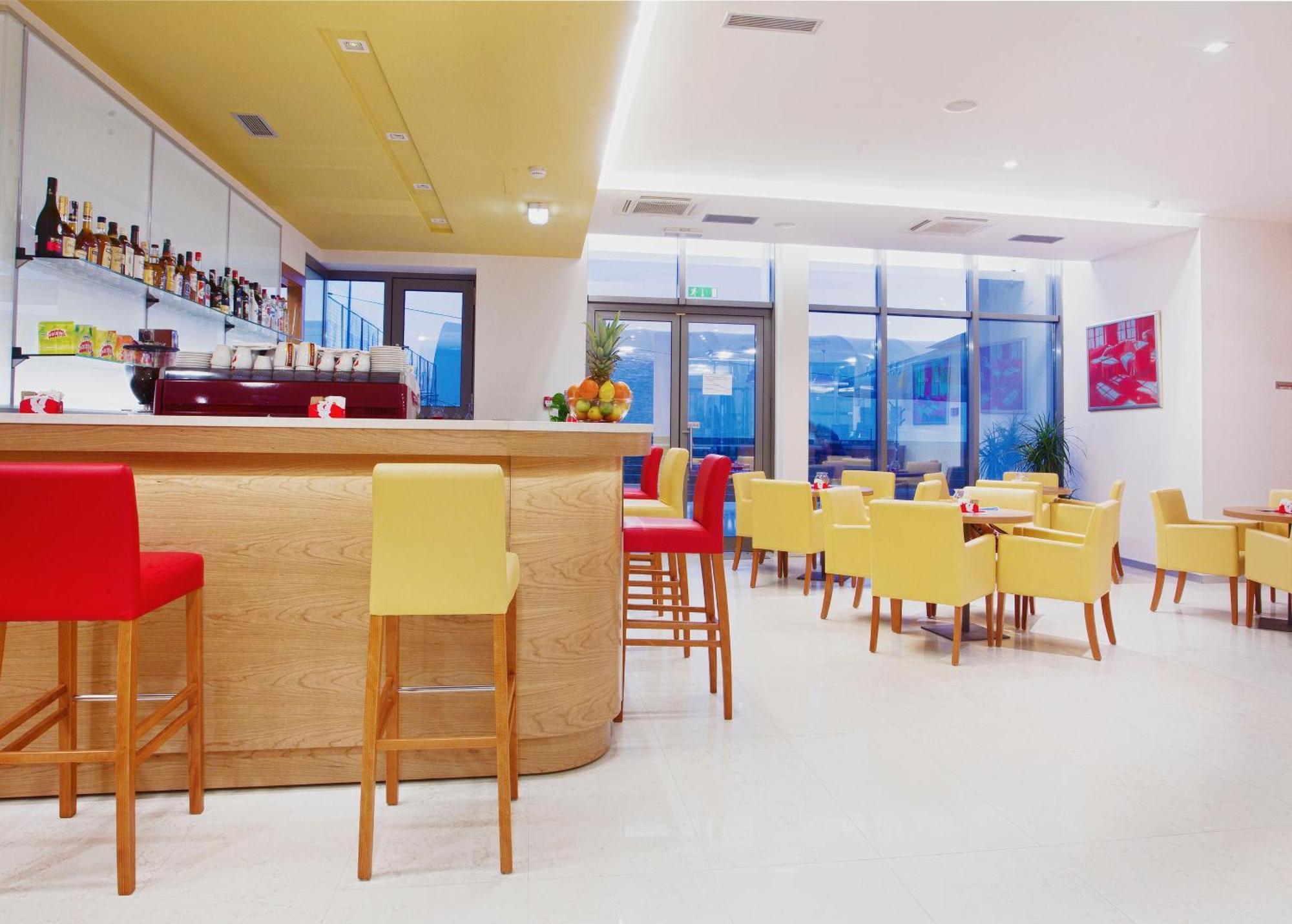 Hotel Sport Ivanić-Grad Buitenkant foto